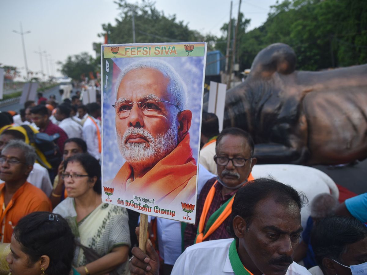 Foto: Partidarios del primer ministro indio, Narendra Modi (EFE/Idrees Mohammed)