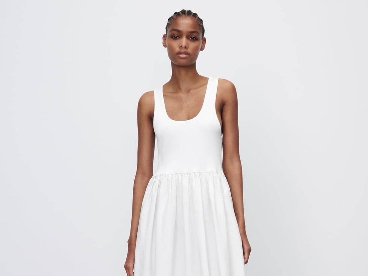 Blanco, y bordado: este vestido de Zara cumple la regla de las