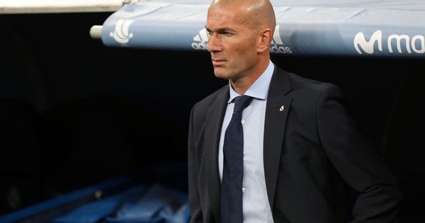 Foto: Zidane, preocupado tras el mal comienzo de Liga del Real Madrid. (Reuters)