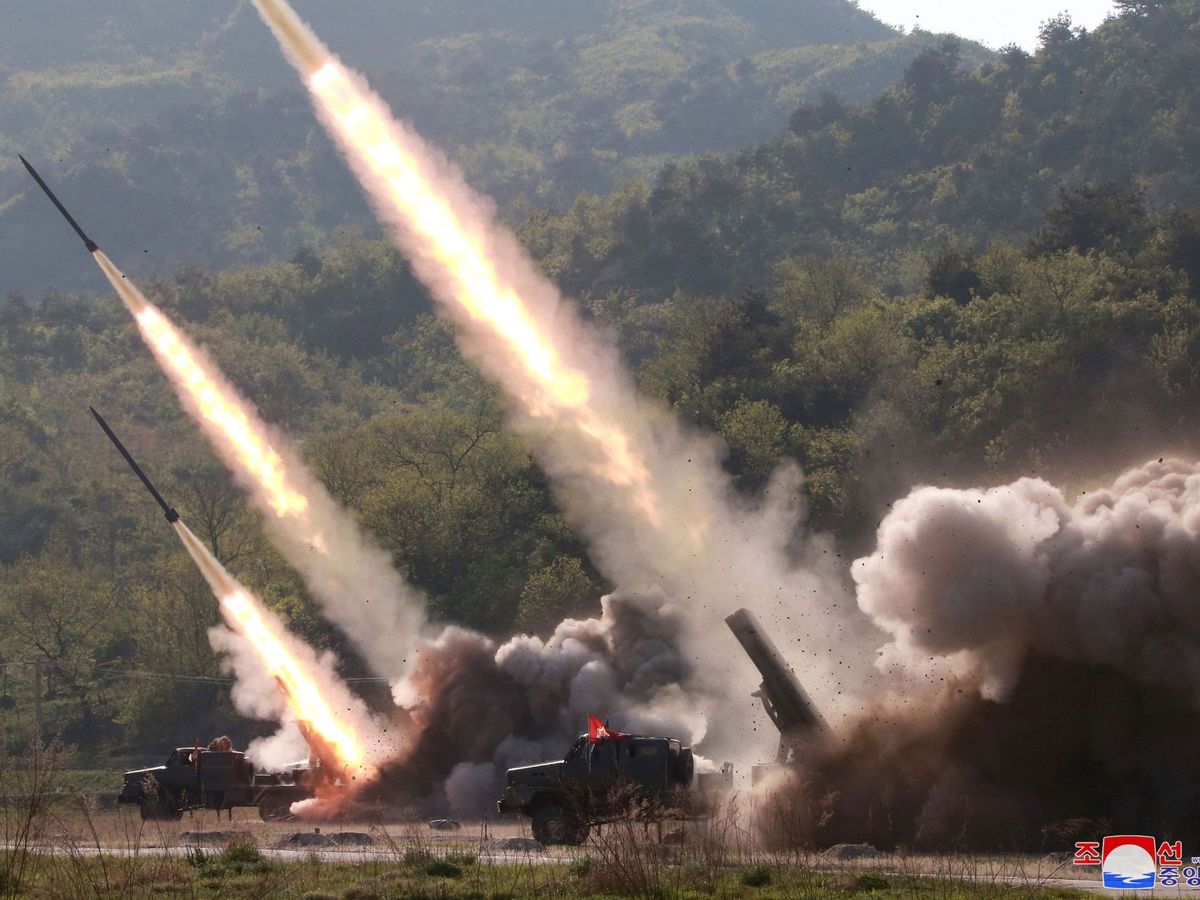 Foto: Lanzamiento de misiles en una fotografía de archivo. (EFE)