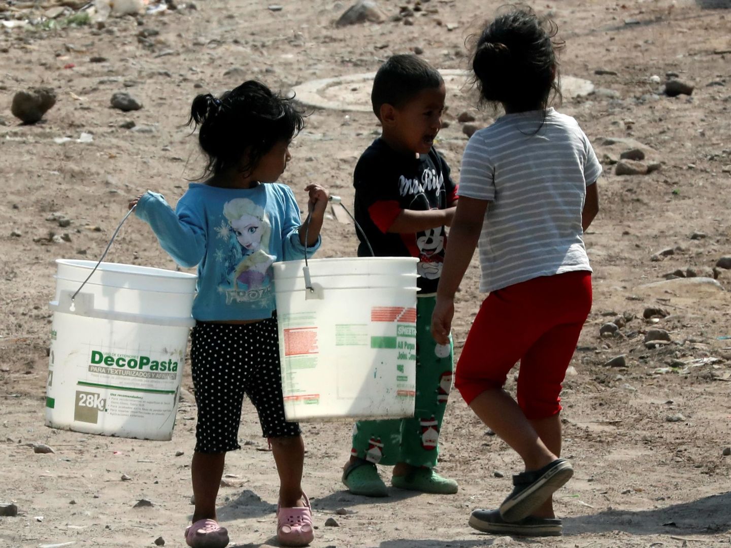 Niños afectados por la sequía en Honduras. (EFE/G. Amador)