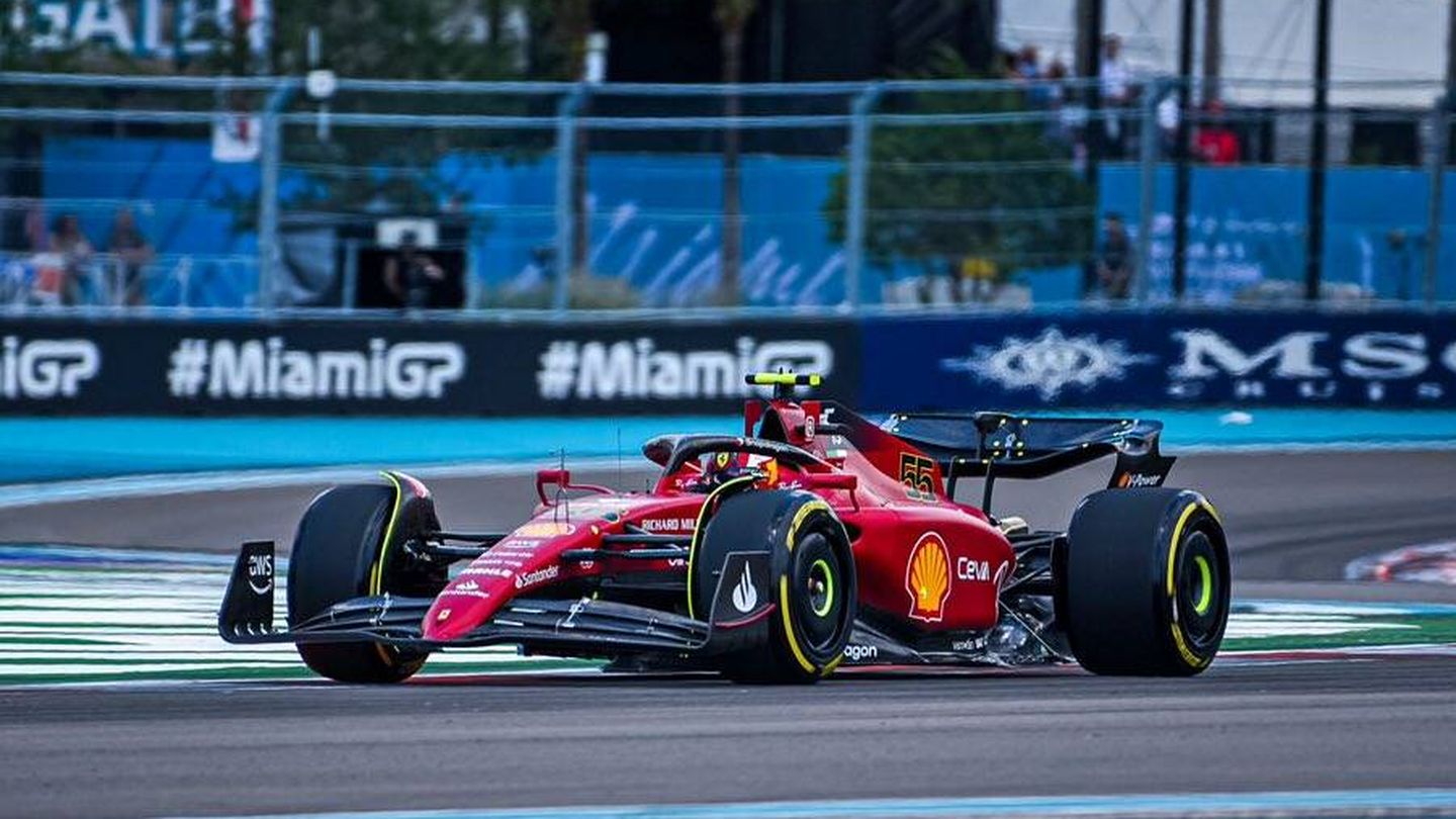 Sainz salvó la jornada más complicada hasta el momento en 2022. (Ferrari)