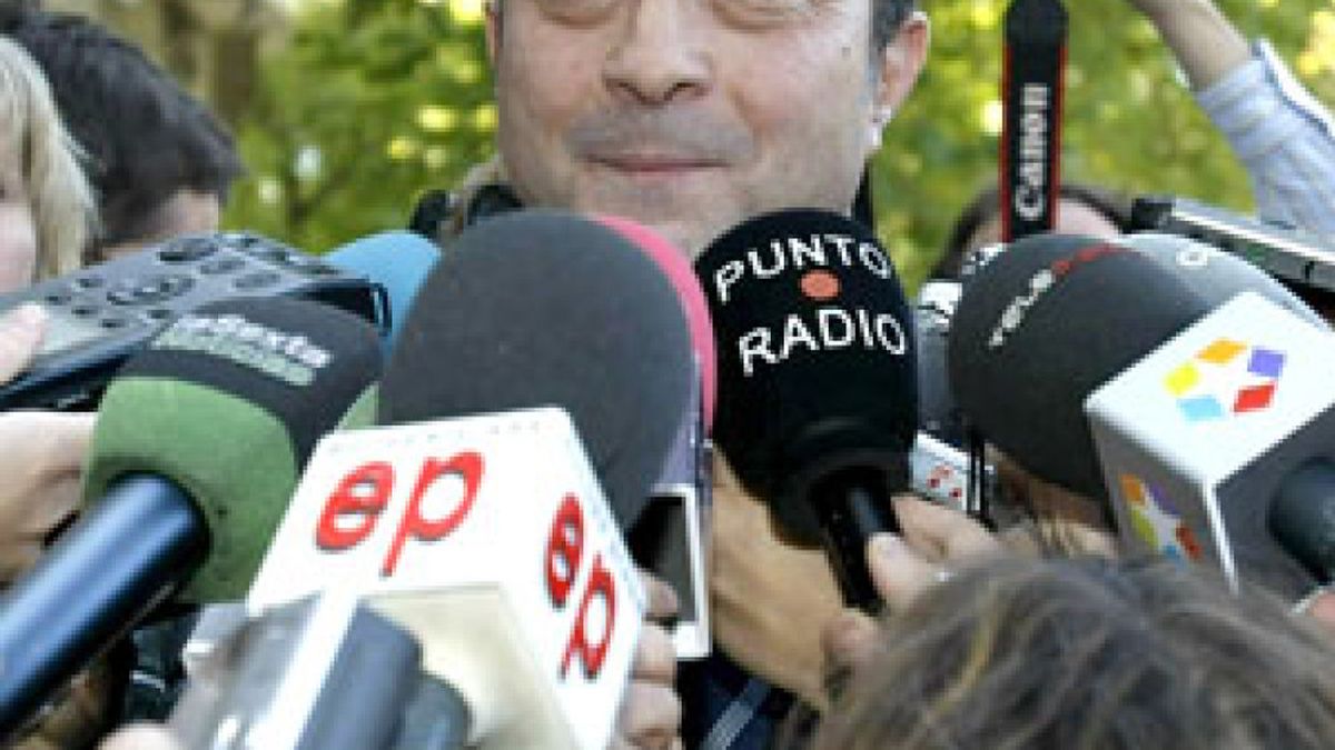 Manuel Cobo asegura que acatará las decisiones que tome Rajoy