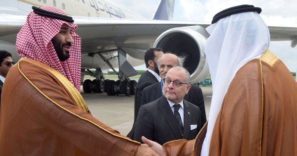Foto: El príncipe heredero de Arabia Saudí, Mohamed Bin Salman, a su llegada a Buenos Aires. (Reuters)