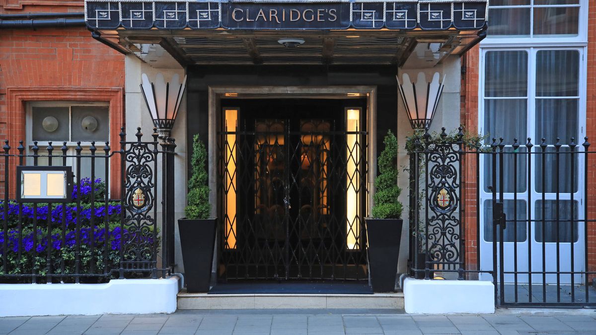 Todo sobre el hotel Claridge's, el lugar que cambió las vidas de Juan Carlos I y Sofía