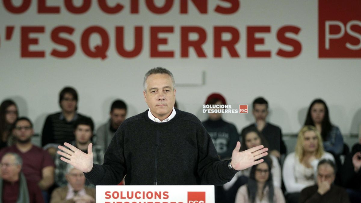 Navarro (PSC) pide la "renovación" de la monarquía española