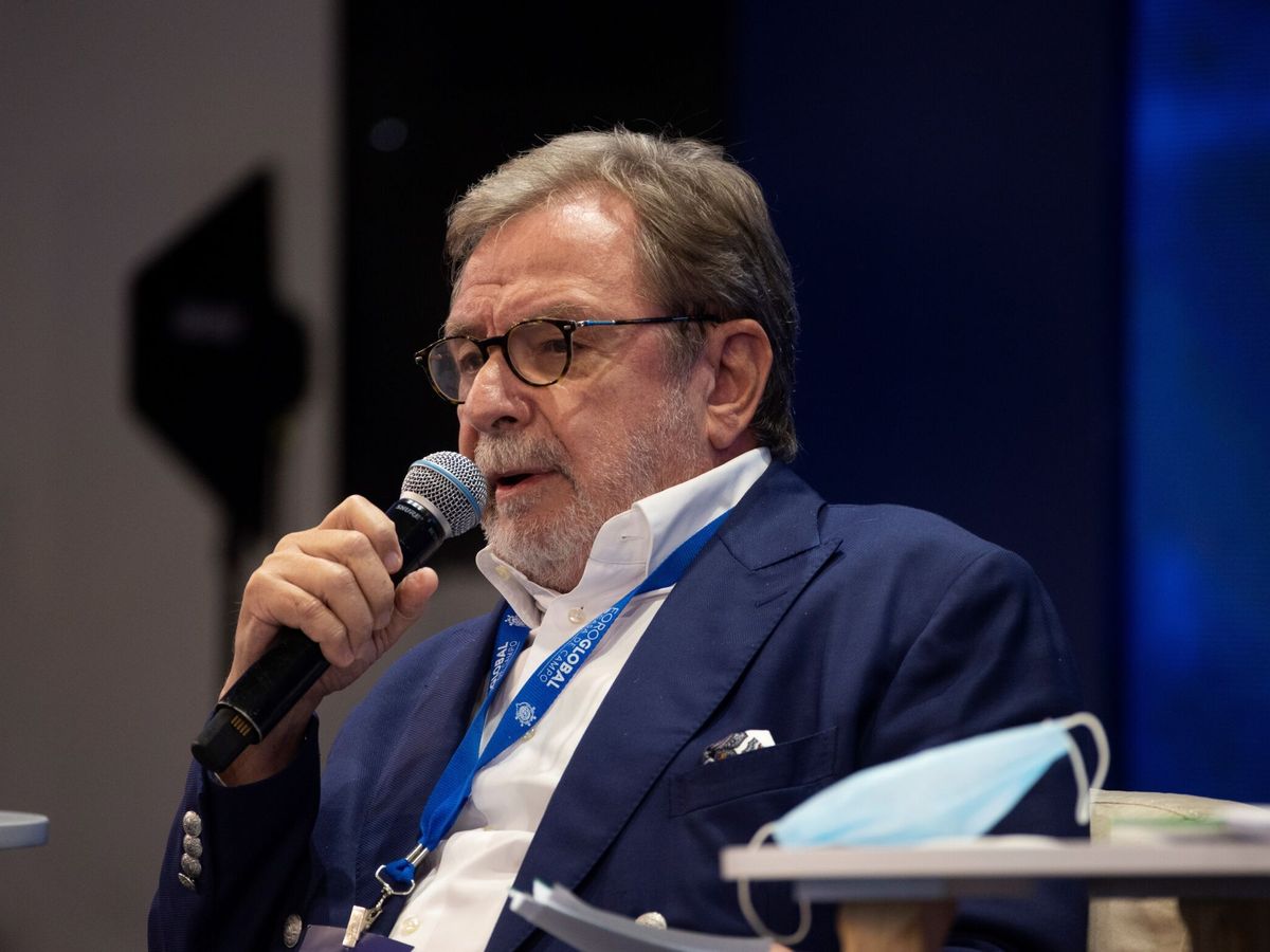 Foto: El expresidente del Grupo Prisa Juan Luis Cebrián. (EFE/Orlando Barría)