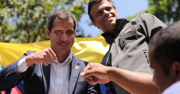Foto: Juan Guaidó y Leopoldo López, el 30 de abril en Caracas. (Reuters)