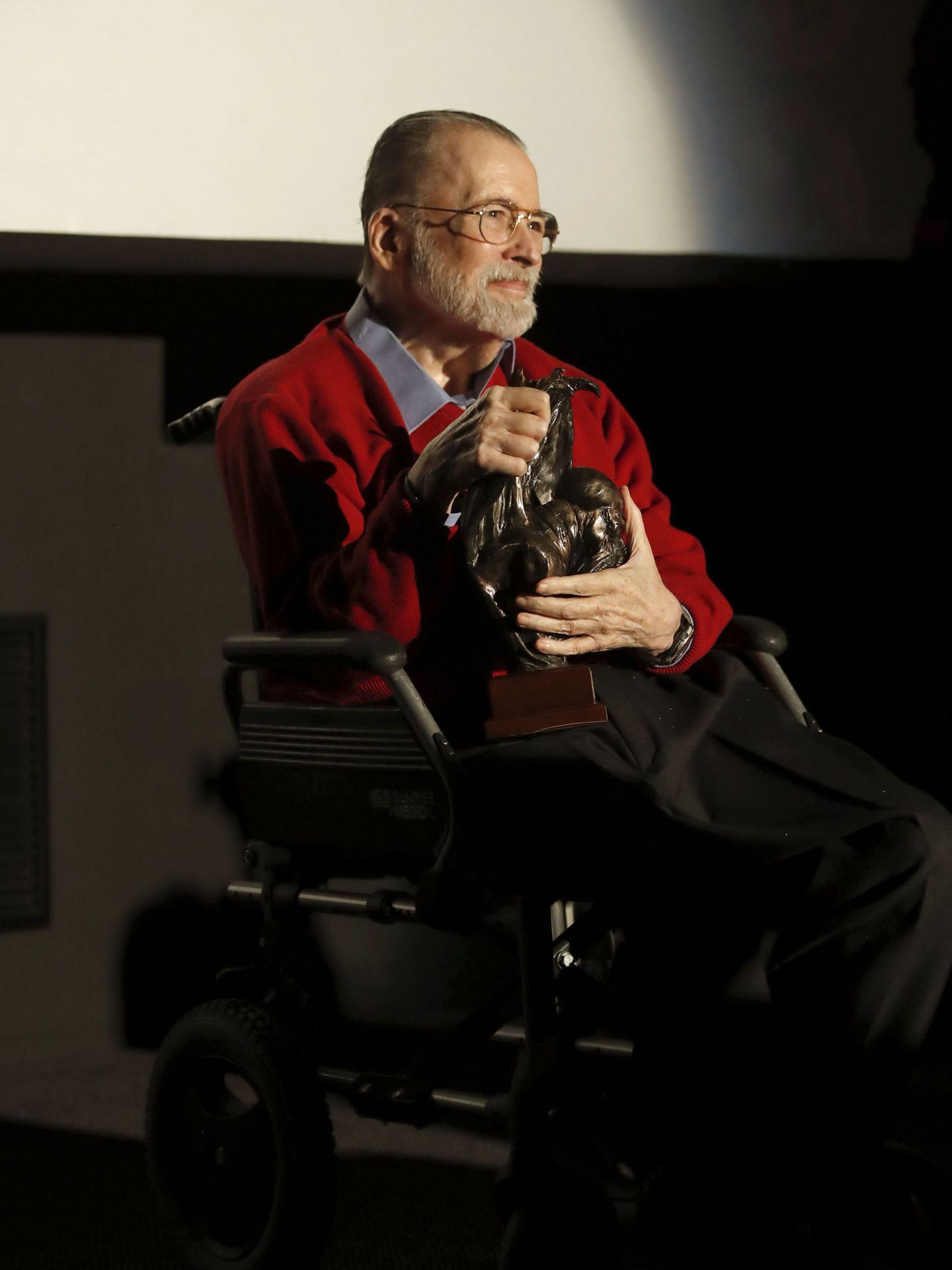 Narciso Ibáñez Serrador durante un homenaje recibido en la gala de inauguración del la V edición de Nocturna Madrid, festival de cine fantástico. (EFE)