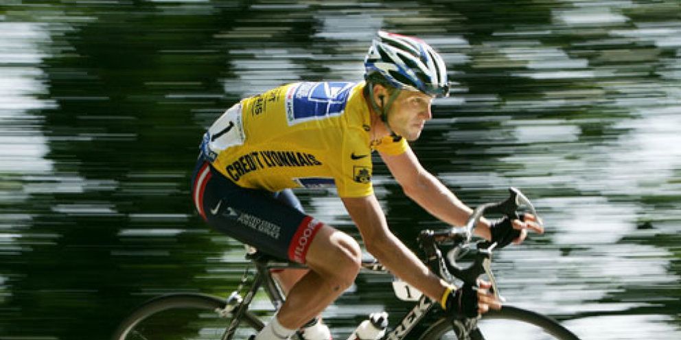 Foto: Lance Armstrong, suspendido por dopaje, podría ser desposeído de alguno de sus Tours