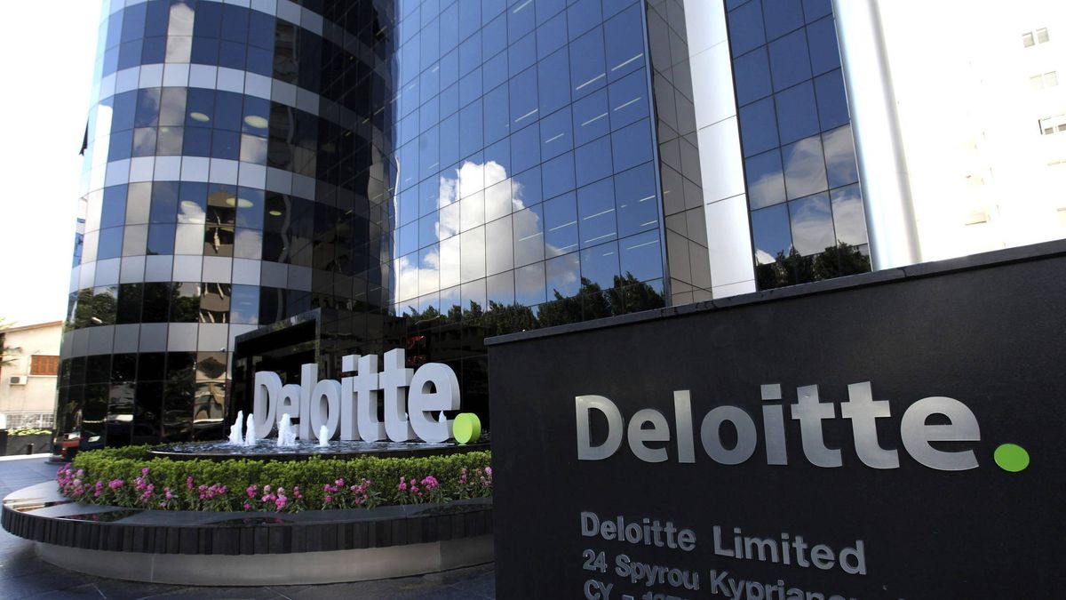 China multa a Deloitte con 29 M por fallos de auditoría en el mayor banco malo del país
