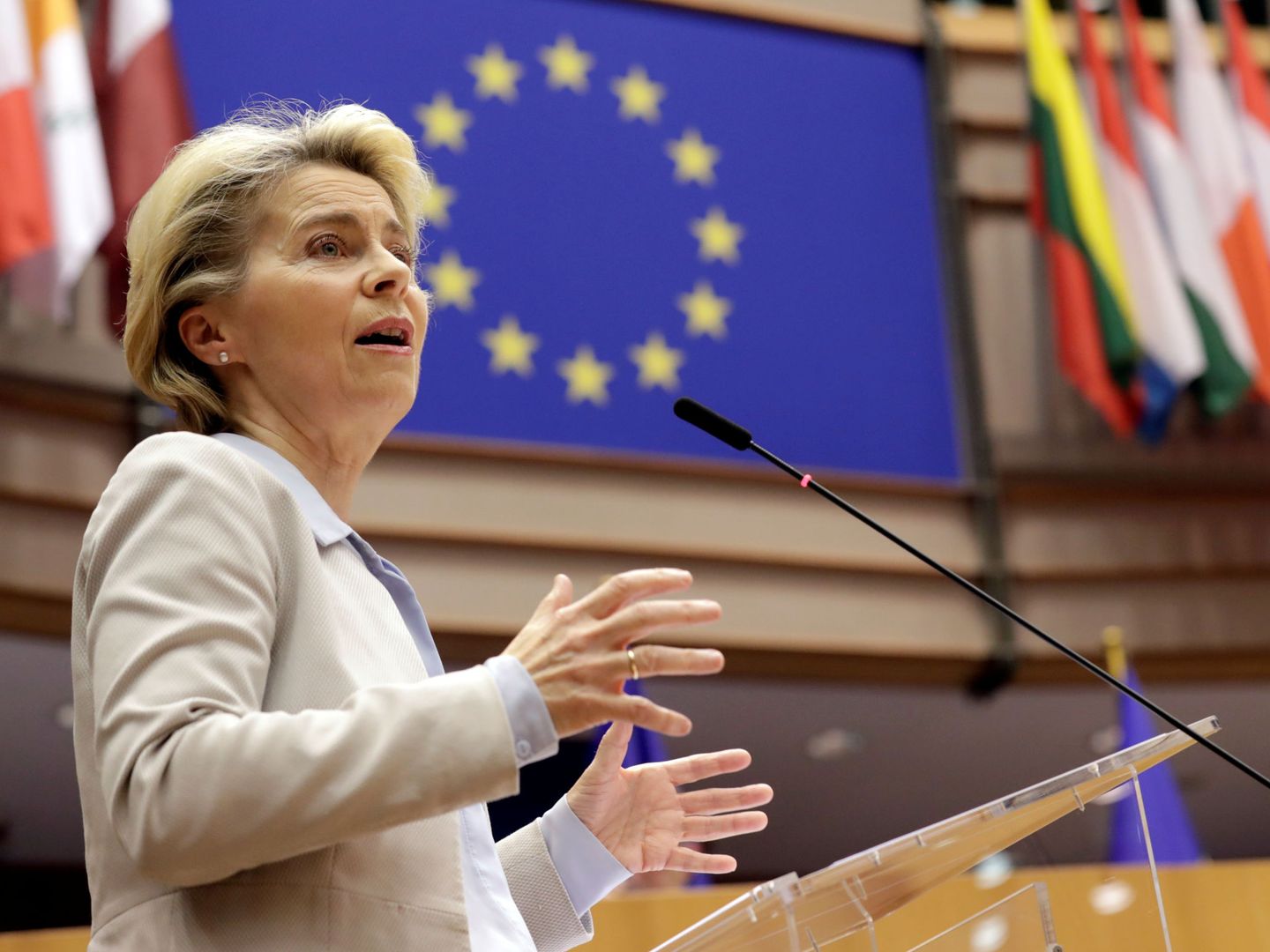 Von der Leyen habla ante el Pleno del Parlamento Europeo en Bruselas. (Reuters)