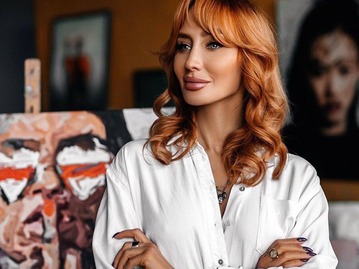 Foto: La famosa maquilladora Olga Tomina ya ha sucumbido a los labiales marrones. (Instagram @tominamakeup)
