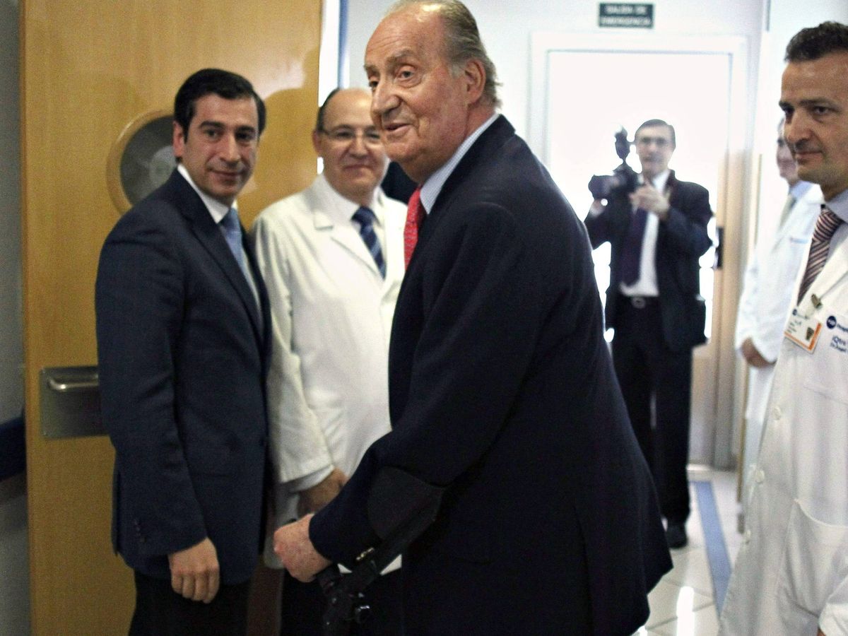 Foto: El rey Juan Carlos I, en 2012 tras el accidente de Botsuana. (EFE/Paco Campos)