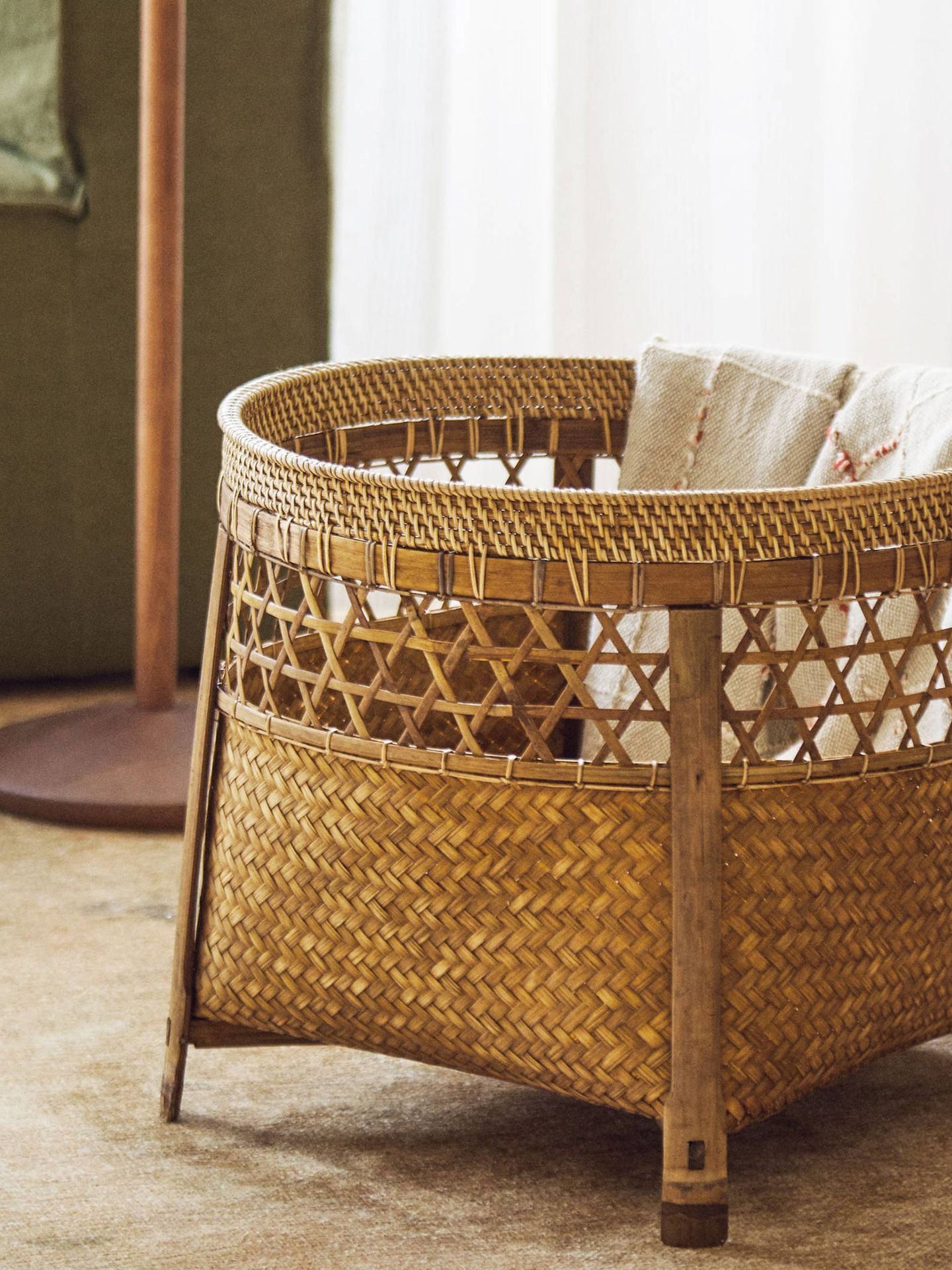 Estas cestas de Zara Home son perfectas para la decoración de tu salón. (Cortesía)