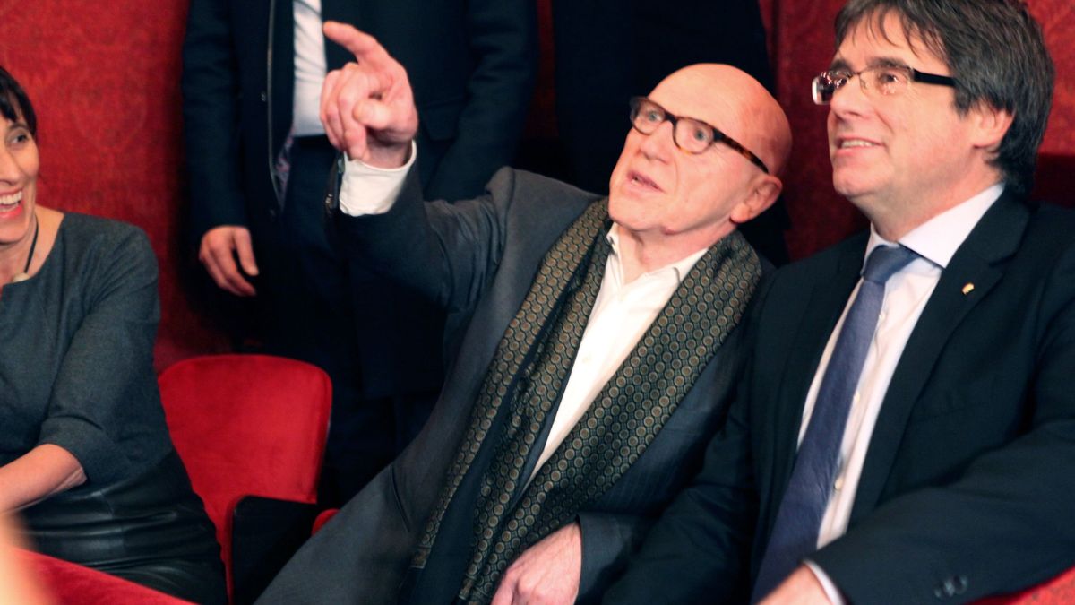 Puigdemont se va a la ópera de Gante con su abogado y pide "una respuesta política" 