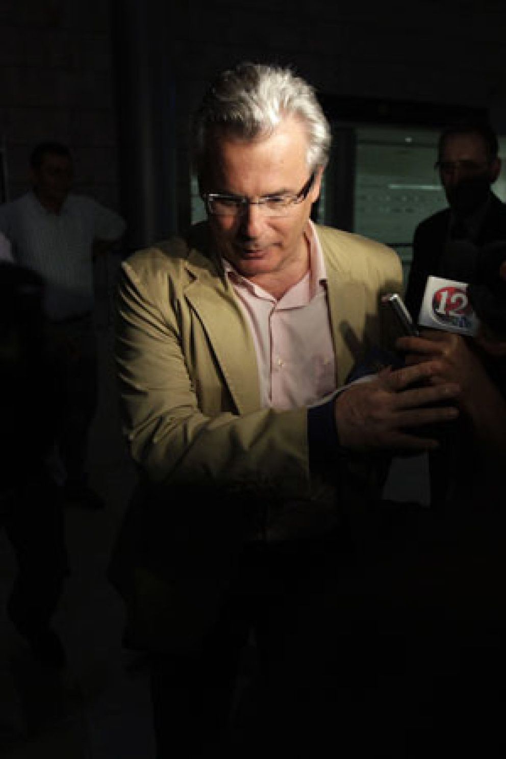 Foto: El juez Garzón, a un paso de archivar el 'chivatazo' a ETA
