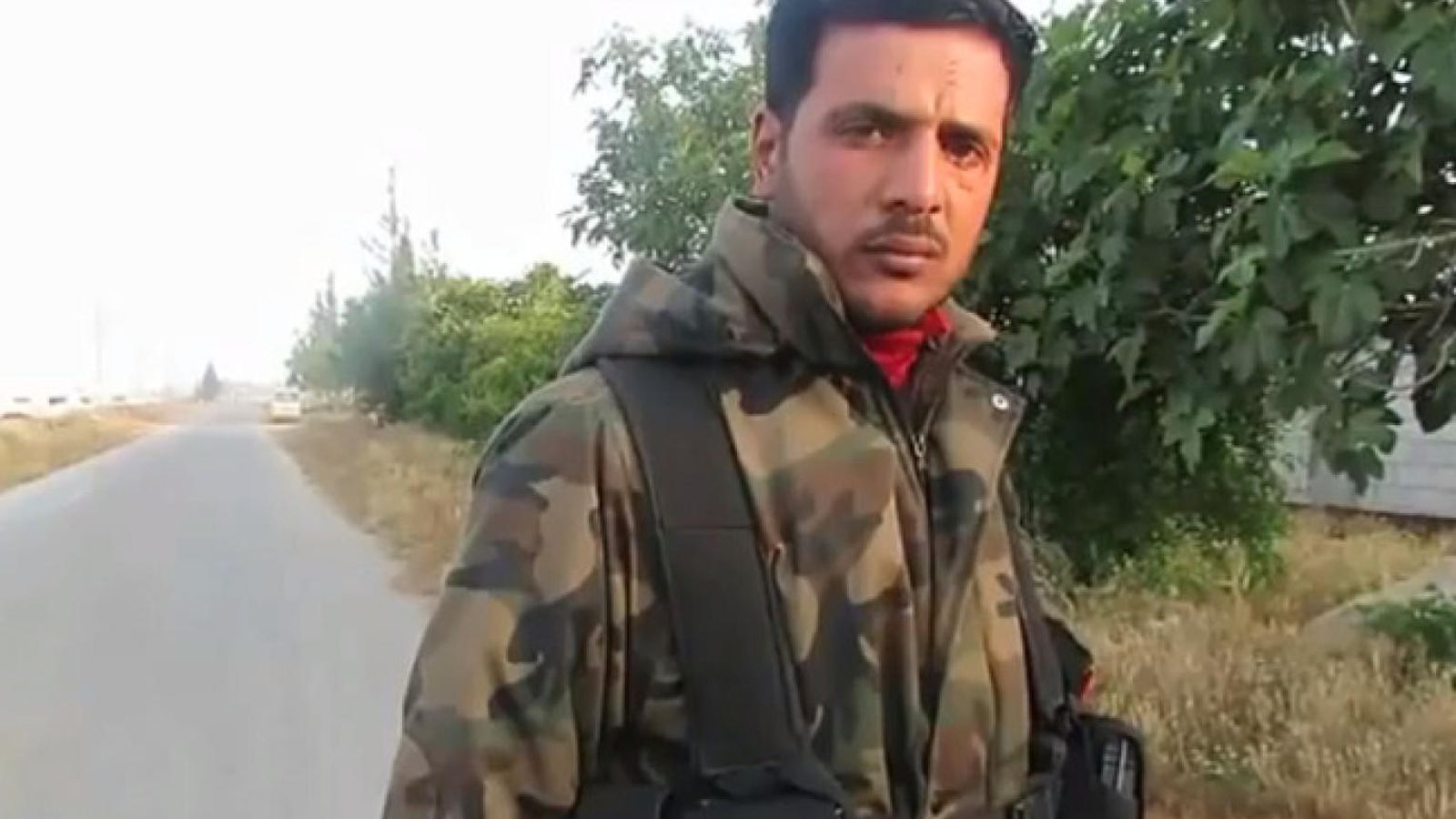 Foto: Abu Sakkar, en una captura de un vídeo en el que se le entrevista.