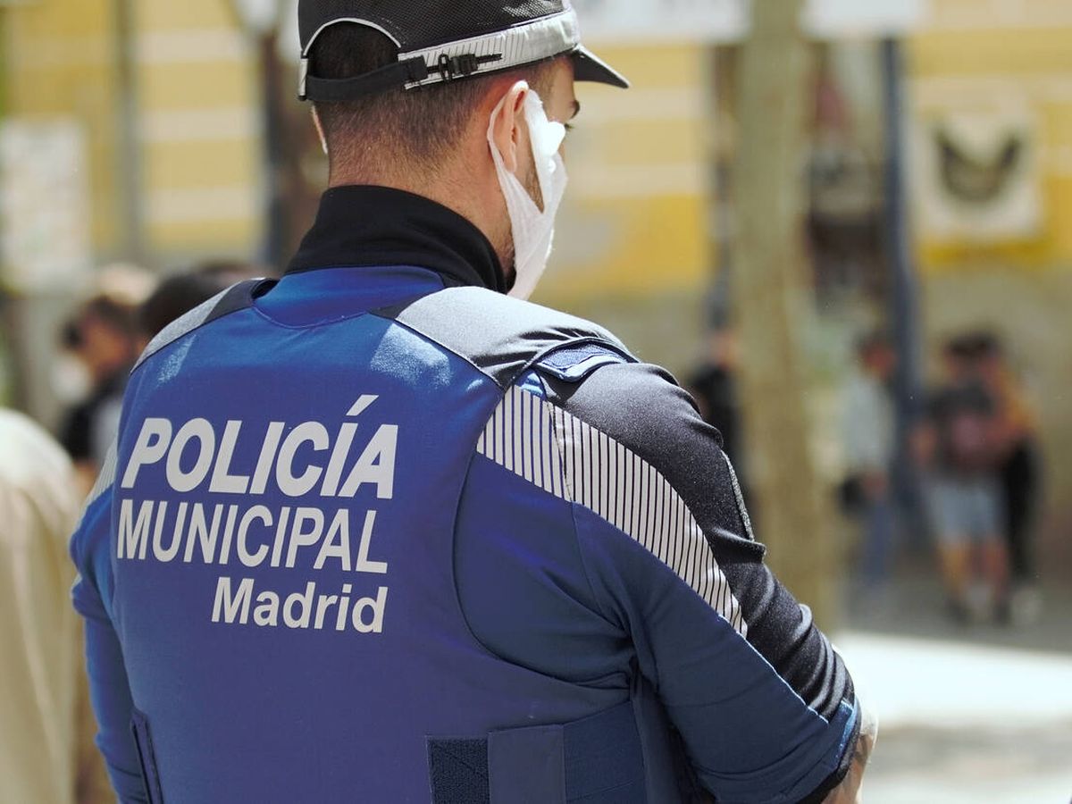 Foto: Un Policía Municipal de Madrid. (iStock)