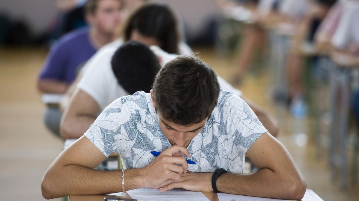 Arranca la selectividad: 300.000 estudiantes frente al examen de acceso a la universidad