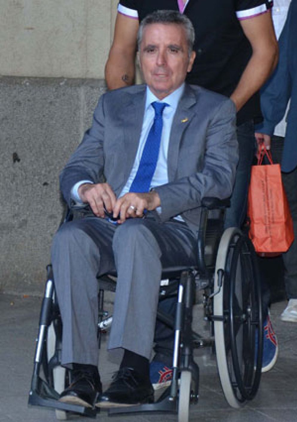 Foto: Ortega Cano vuelve a ser ingresado por una infección en la pierna