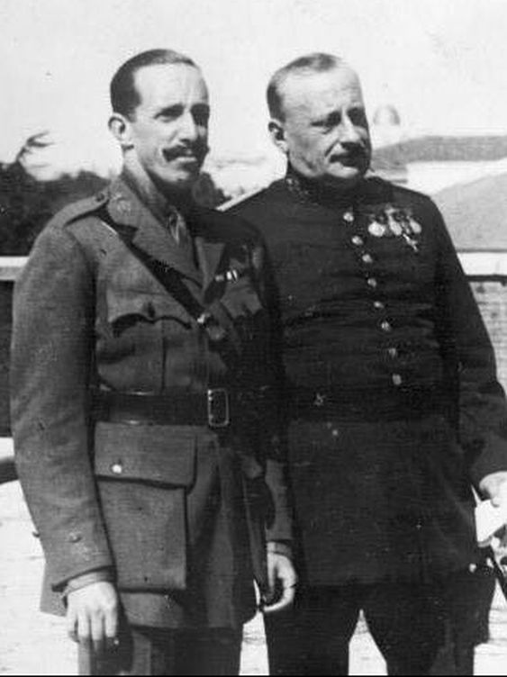 El rey Alfonso XIII junto al general Miguel Primo de Rivera. 