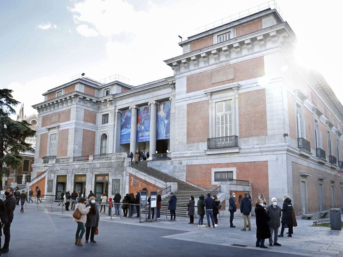 Foto: Los museos, como el Prado, bajaron sus visitas un 70% en 2020. (EFE)