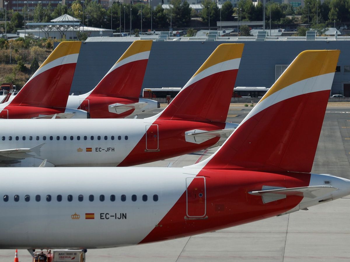 Foto: Aviones de Iberia en el aeropuerto de Madrid-Barajas. (EFE)