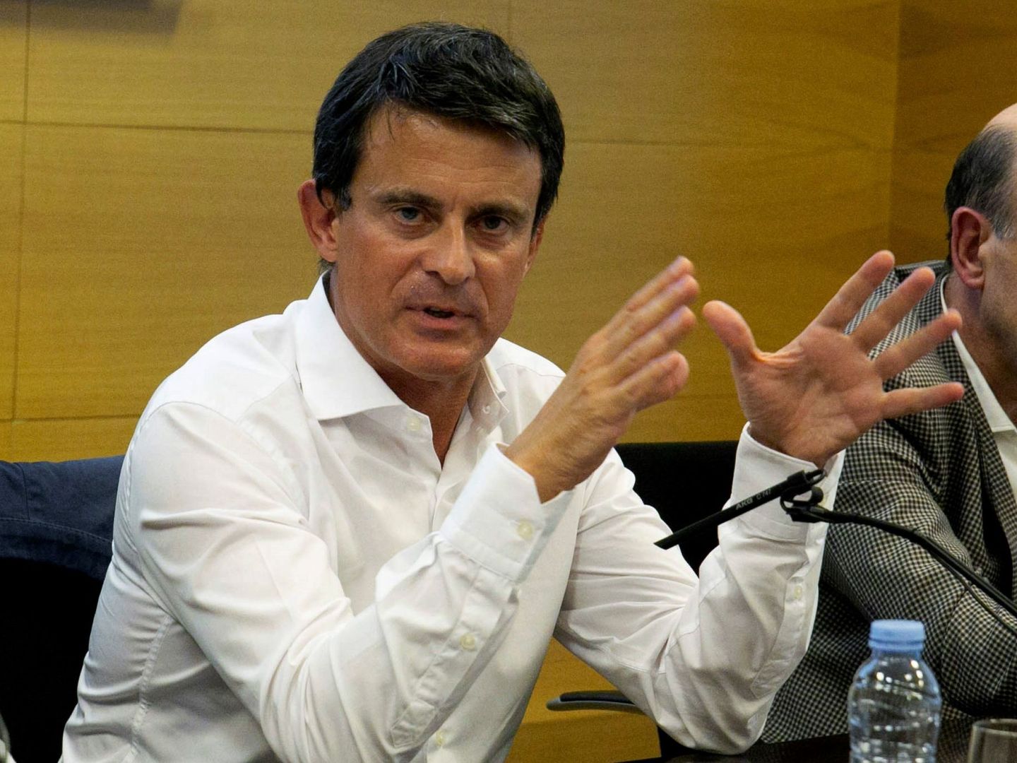 Manuel Valls, en un acto en Zaragoza. (EFE)