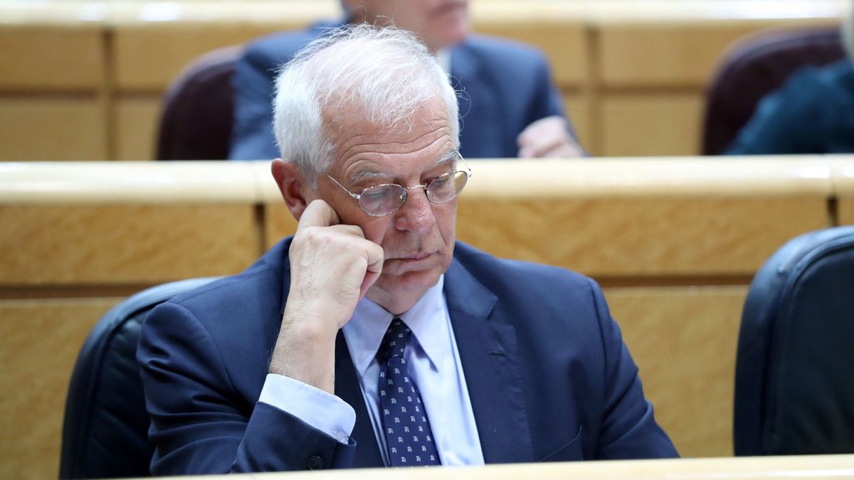 Borrell trata de aislar al Ejecutivo de la multa por Abengoa y no recurrirá ante Economía 