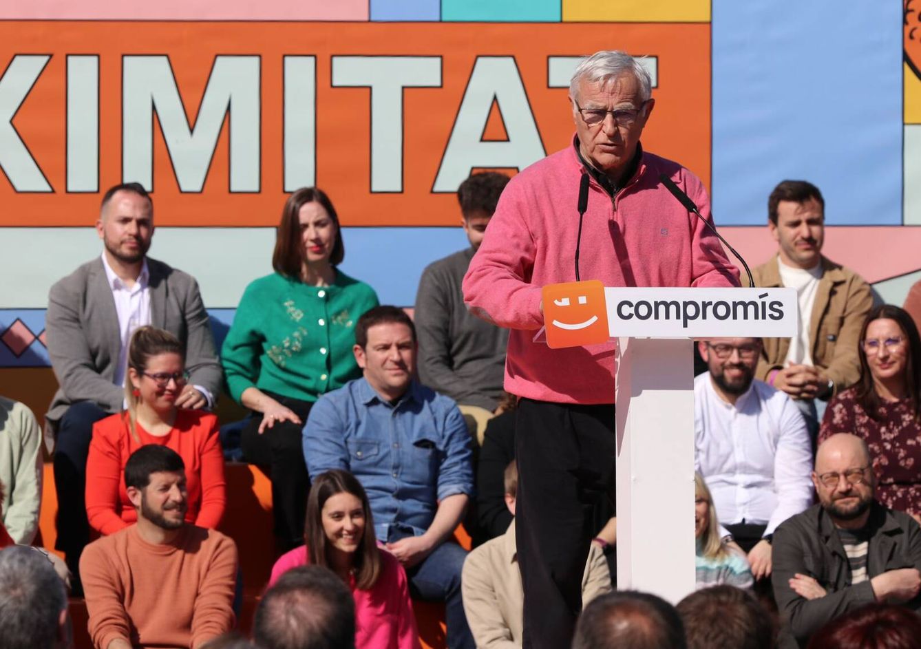 Joan Ribó, en la presentación de candidatos de Compromís este domingo en el Parque Central de Valencia. 