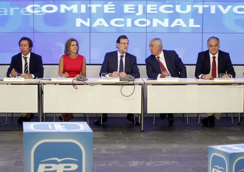 Foto: El presidente del Partido Popular, Mariano Rajoy (c) durante la reunión del Comité Ejecutivo del PP (Efe)