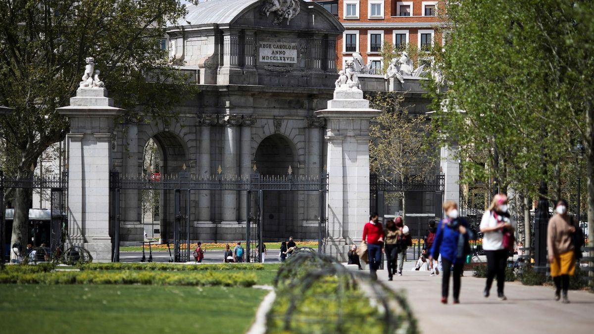 Madrid confina cinco zonas más y la incidencia baja hasta 17 puntos en una semana