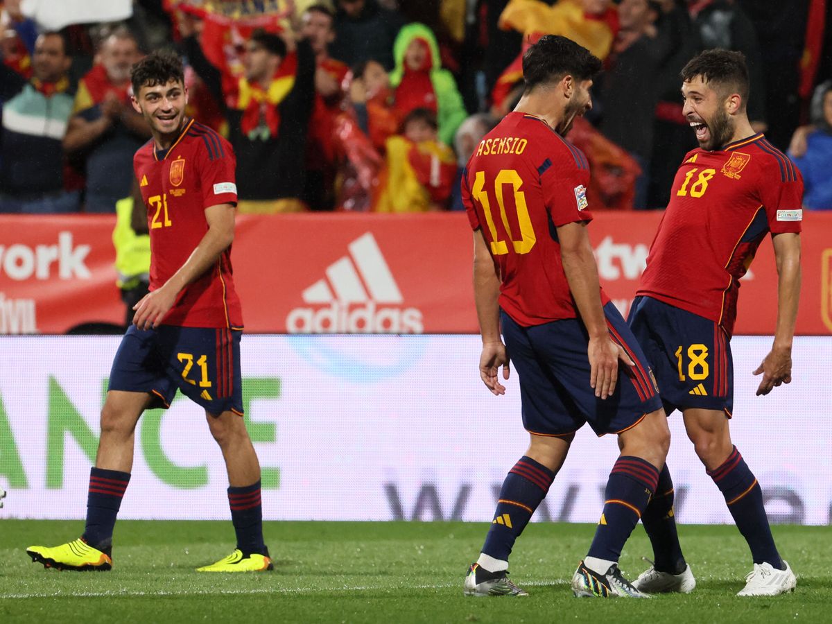 Foto: Portugal - España hoy: horario y dónde ver el partido de Liga de las Naciones en directo (EFE/Toni Galán)