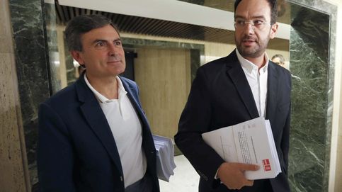 El PSOE propone subir el IRPF y que las empresas tributen como mínimo al 15%