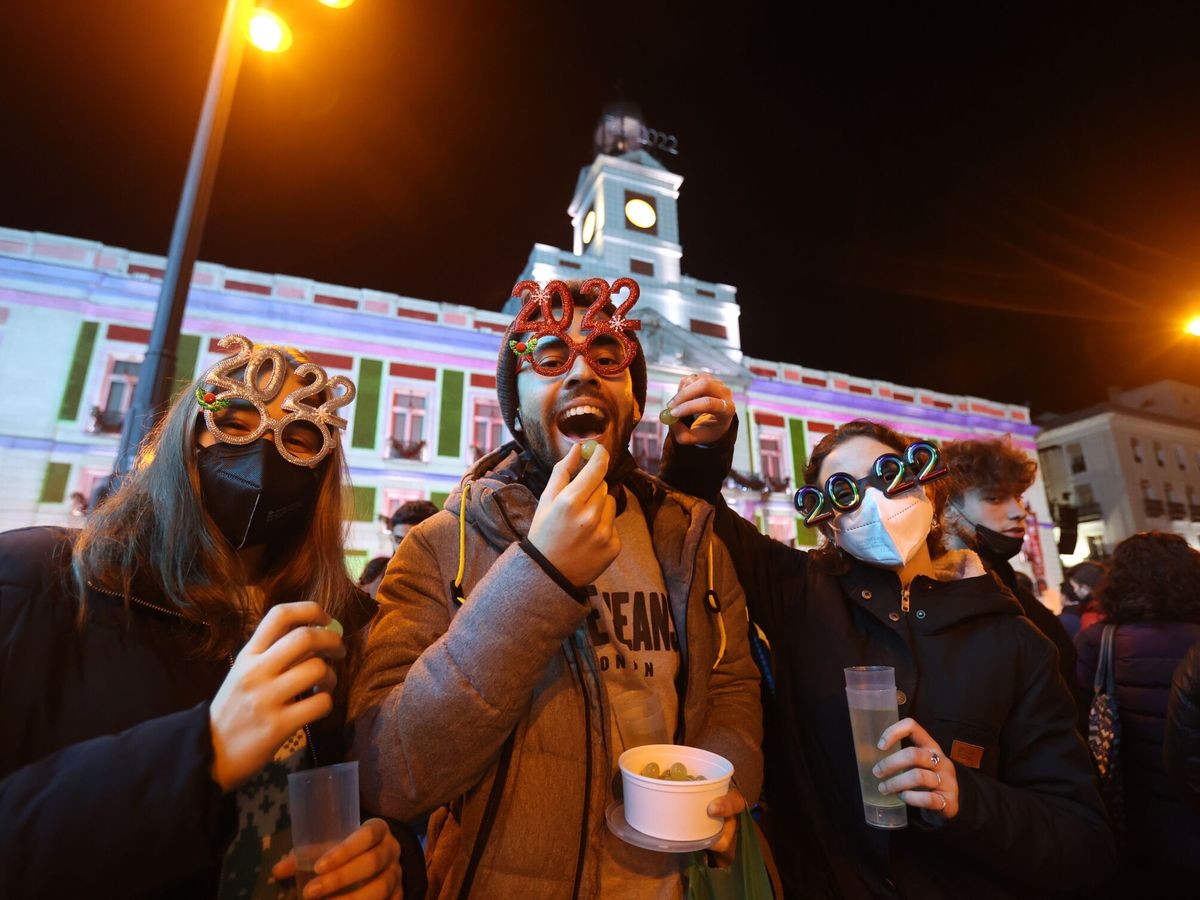 Foto: La Nochevieja en la Puerta del Sol tendrá limitación de aforo. (EFE/Kiko Huesca)