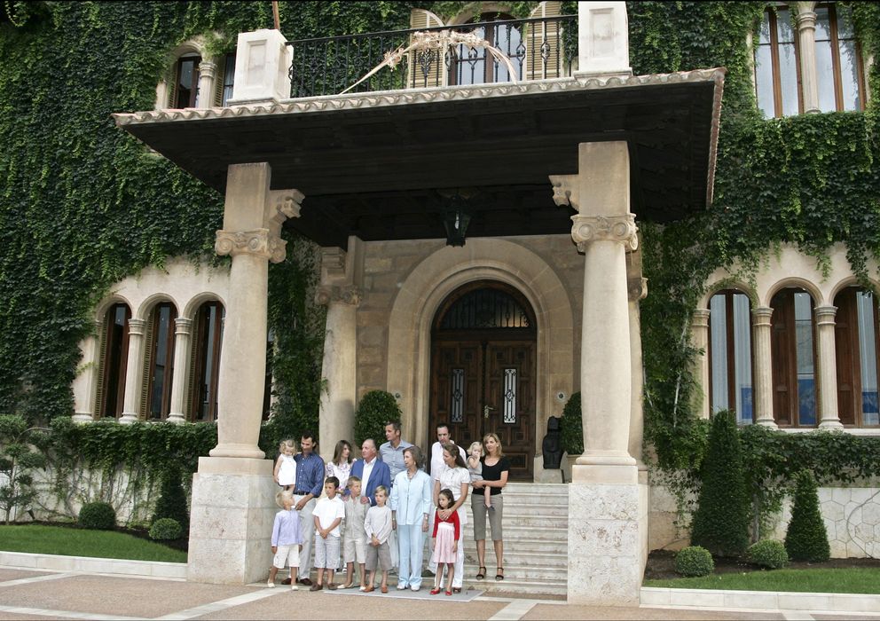 Foto: La Familia Real en el Palacio de Marivent en el año 2007 (Gtres)