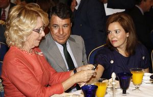 El PP busca candidatos ganadores para no perder Madrid y Valencia