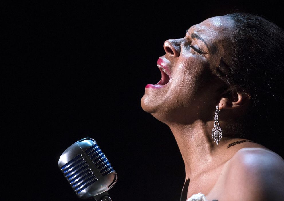 Foto: Audra McDonald llora mientras interpreta a Billie Holiday (Reuters)