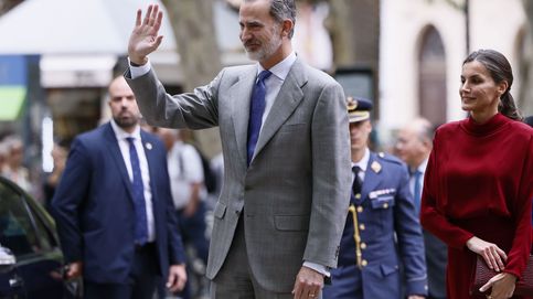 Revistas: Felipe VI, el monarca 'más pobre' de Europa y la operación de Belén Esteban