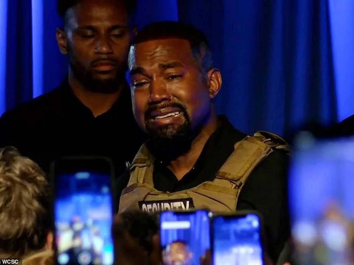 Foto:  Kanye West llora durante su polémico discurso. (Canal Live 5 News)