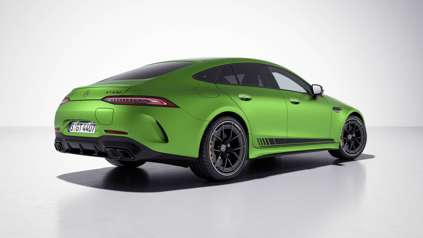 La versión Special Edition, 21.777 euros más cara, se personaliza con el exclusivo color verde de AMG.