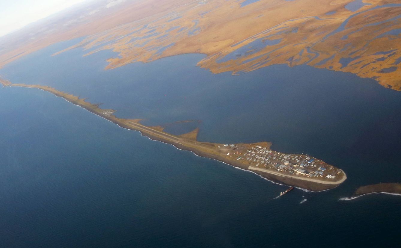 La isla de Kivalina vista desde el aire, en 2015. (Reuters)