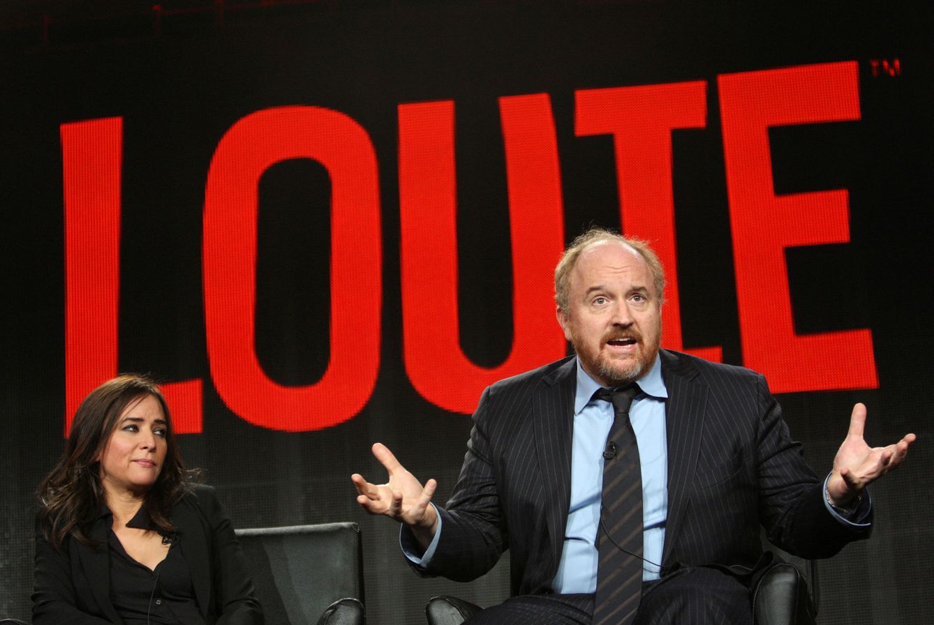Pamela Adlon y Louis C.K. en el Television Critics Association en California, 2015 (Reuters)