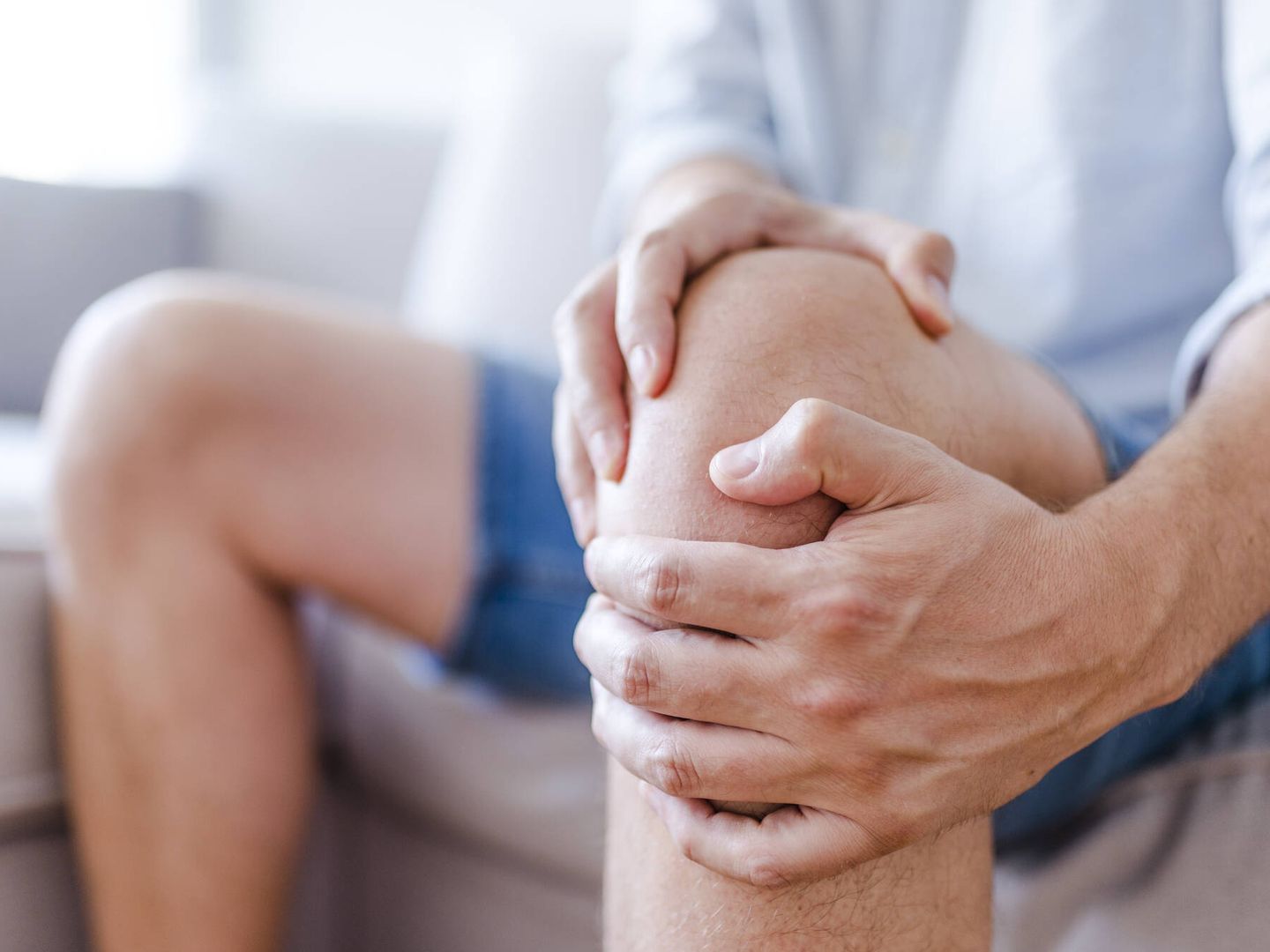 El dolor de rodilla debido a la artrosis empeora los meses más fríos. (iStock)