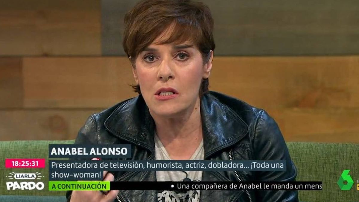 Anabel Alonso responde a un concejal de Vox que le llamó "asquerosa" por un tuit sobre Juan Carlos