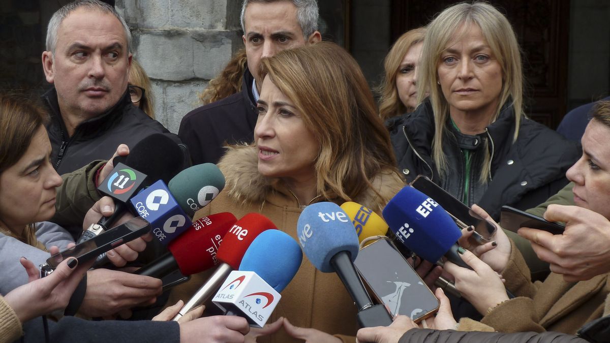 La ministra de Transportes anuncia ceses "inminentes" en Renfe y ADIF por el error en los trenes de Cantabria