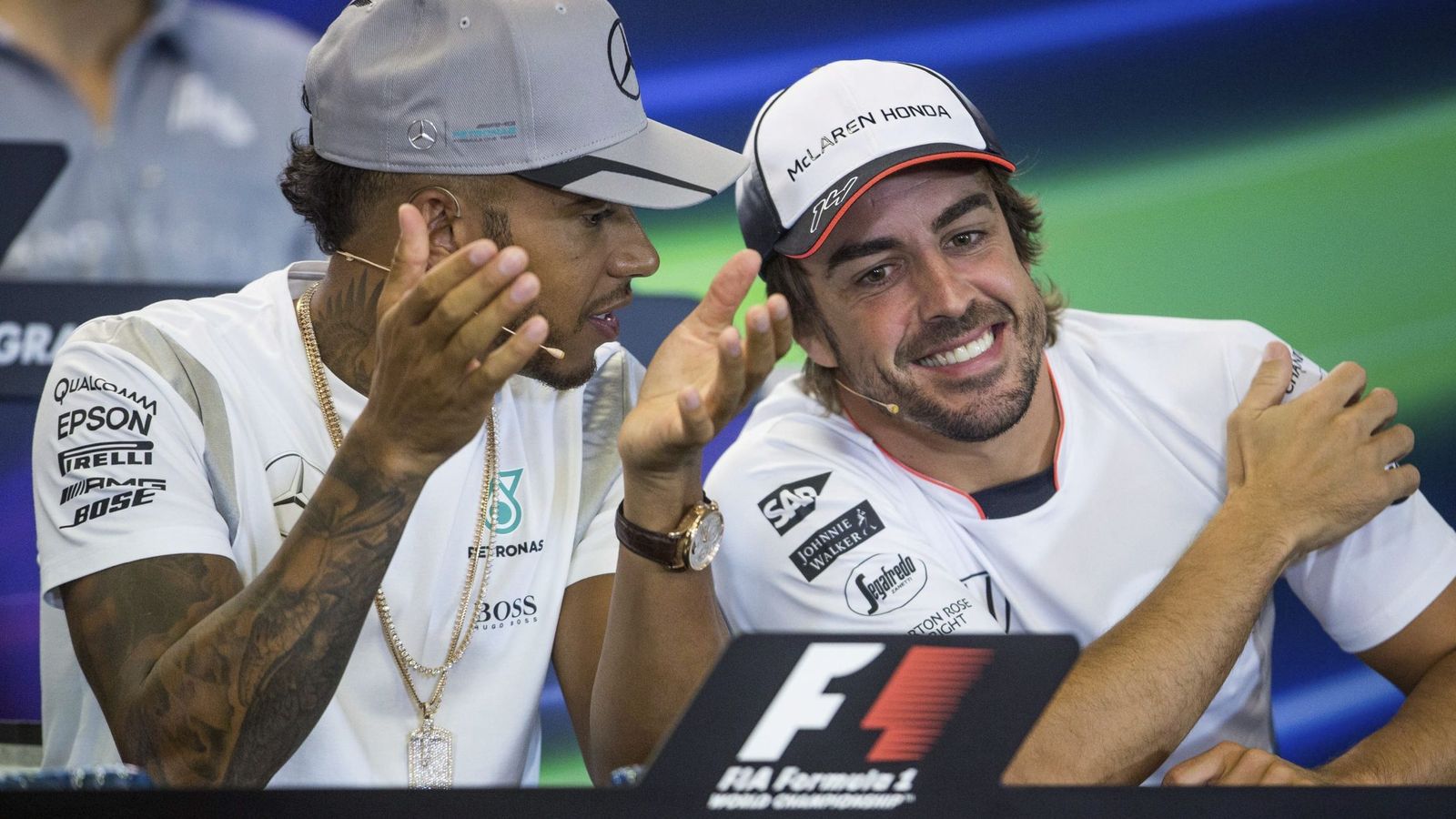 Foto: Fernando Alonso, junto Lewis Hamilton, este jueves en Spa-Francorchamps.