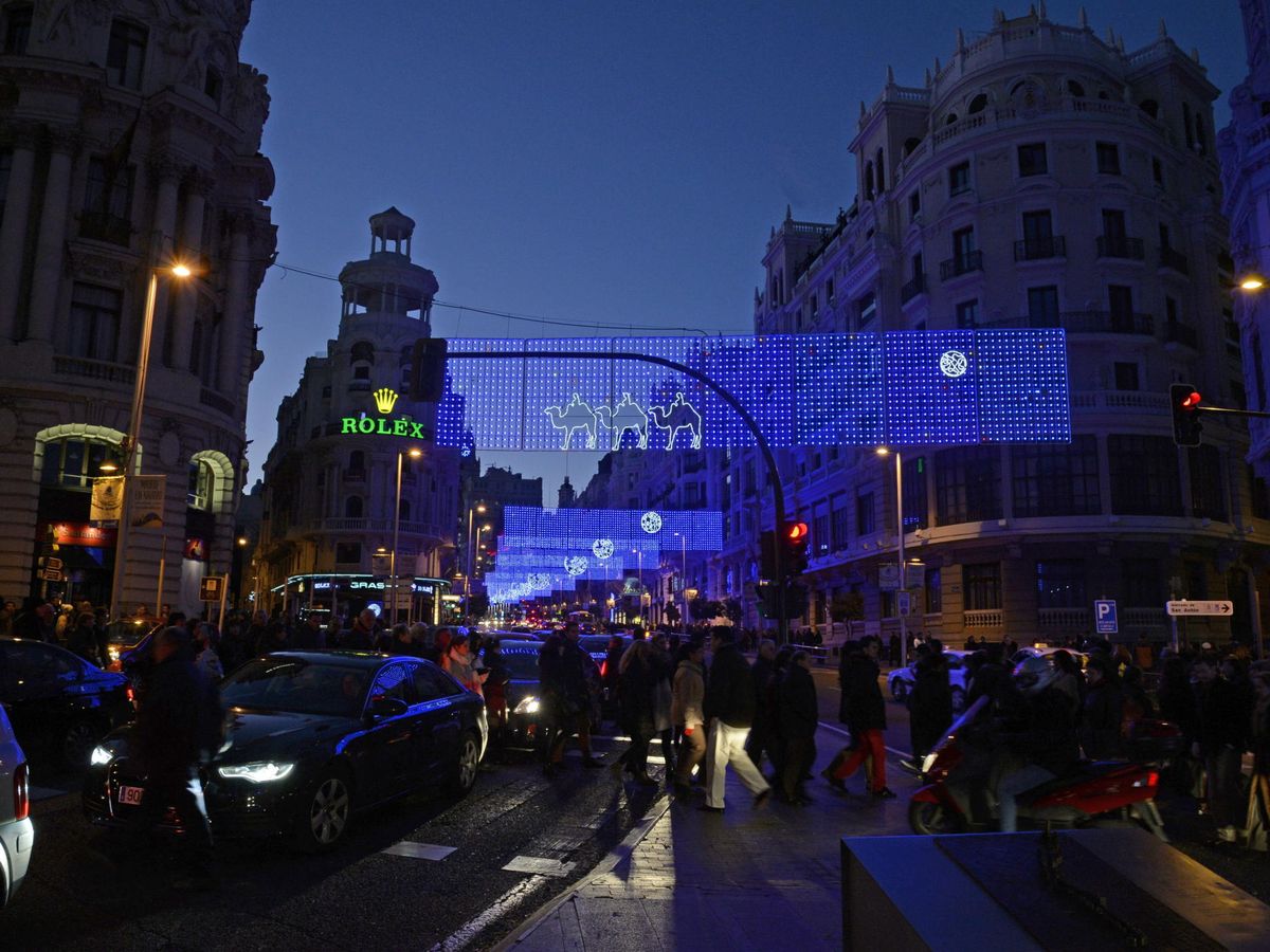 Foto: Ambiente navideño en Madrid. (EFE)