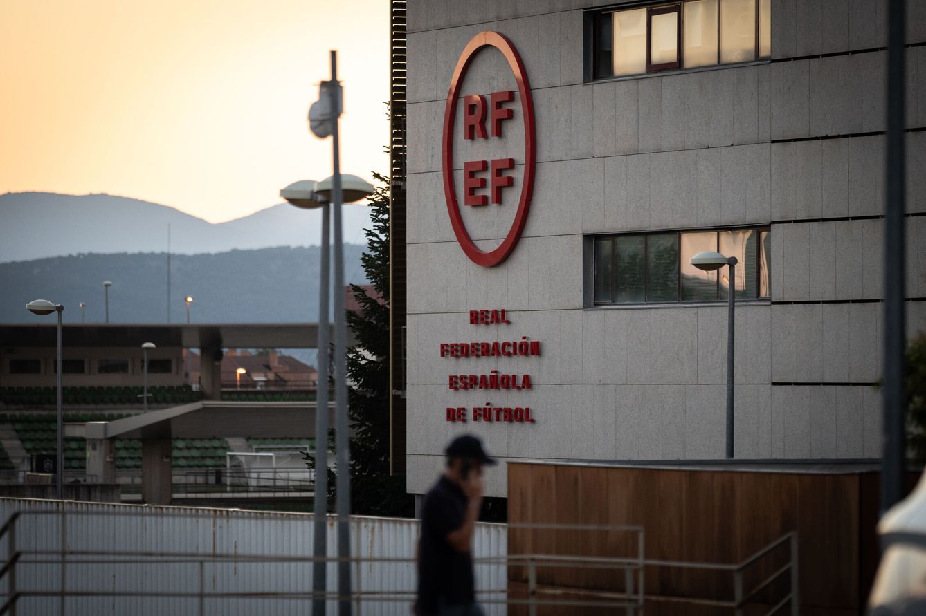 Fachada de la sede de la RFEF. (Europa Press/Diego Radamés)